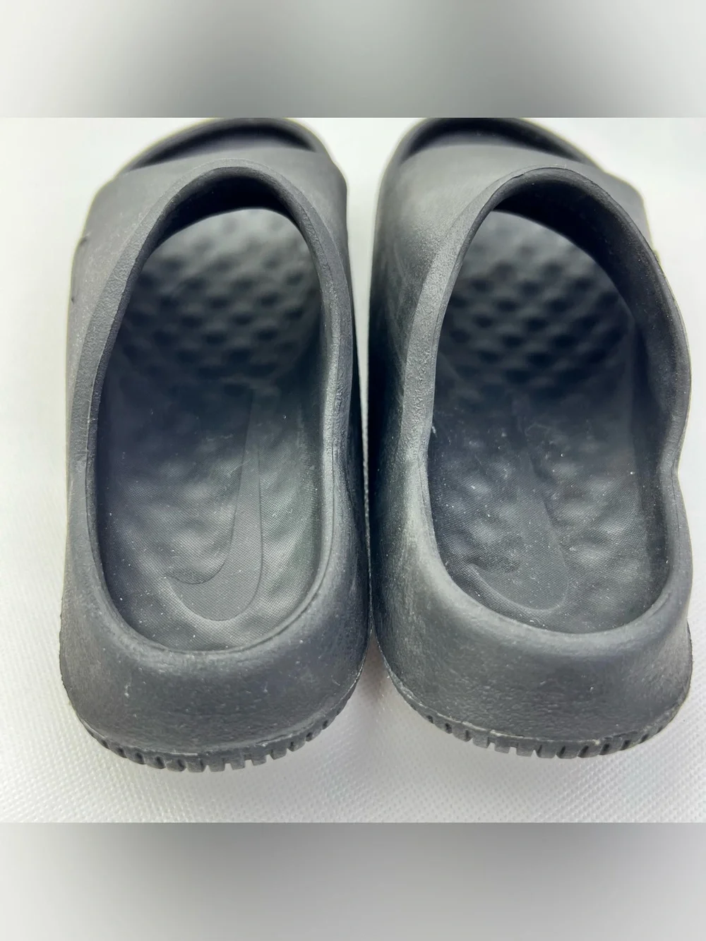 Nike Calm Slide 2.0 Kids Black F9306-001 Foam Sandals Size 2.5Y
